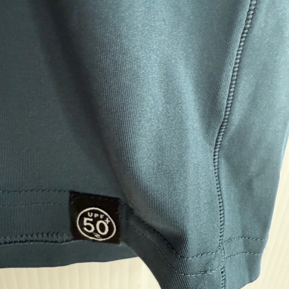 RIP CURL Short Sleeve Rash Guard - Picture 4 of 8
